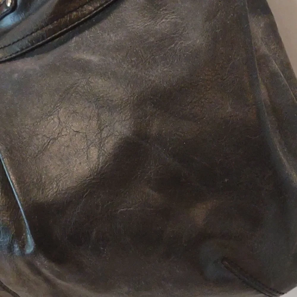 Vintage Relic Black Leather Purse
